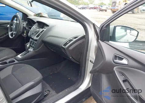 2014 Ford Focus Se z USA, uszkodzony, nr VIN 1FADP3F24EL181753